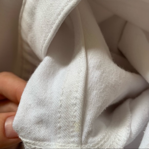 Madewell 10 Inch High Rise Skinny Crop Jeans in White - Picture 8 of 10